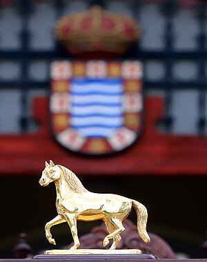 caballo de oro