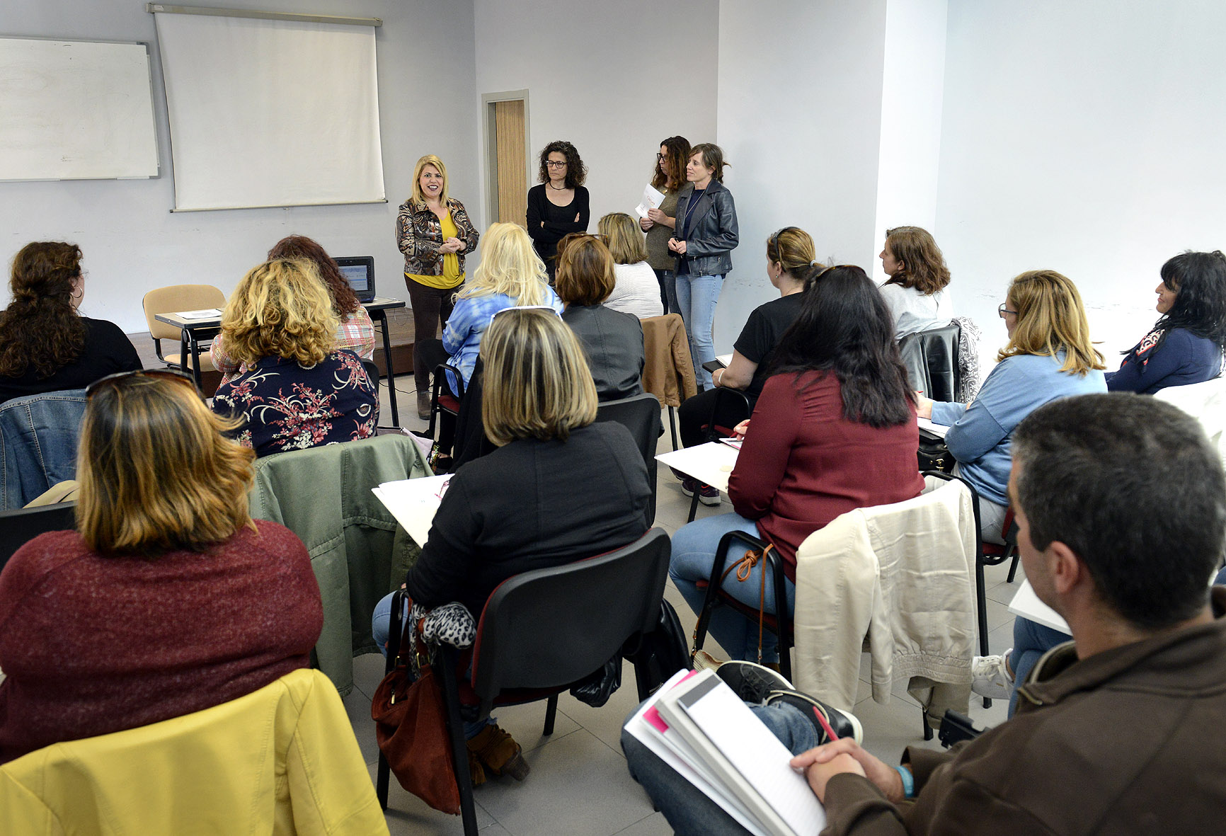 La alcaldesa en el curso de Fedapa La alcaldesa en el curso de Fedapa