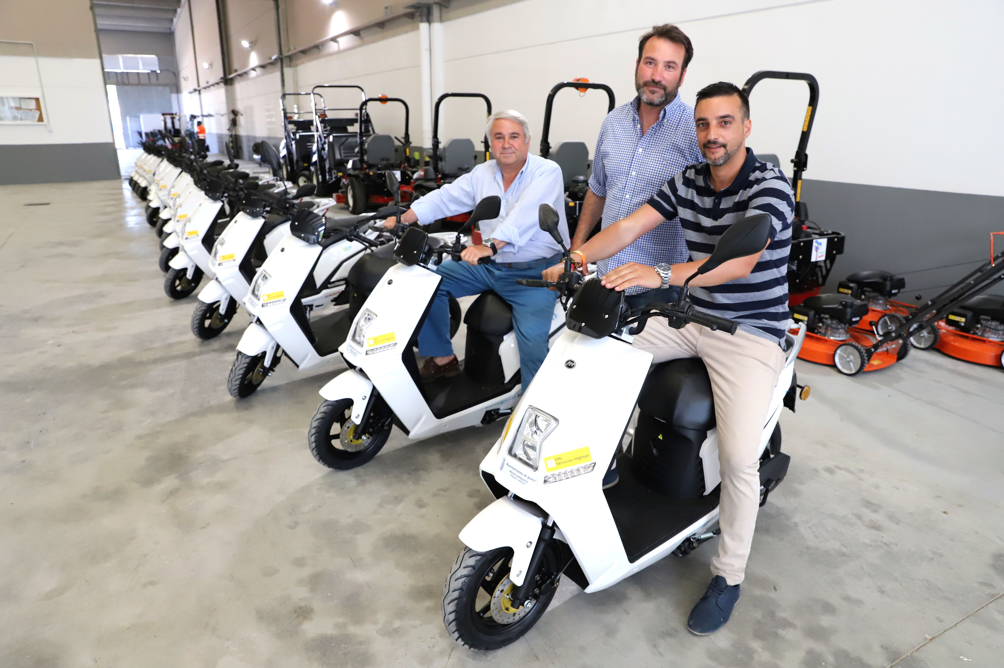 Visita de José Antonio Díaz a las nuevas instalaciones