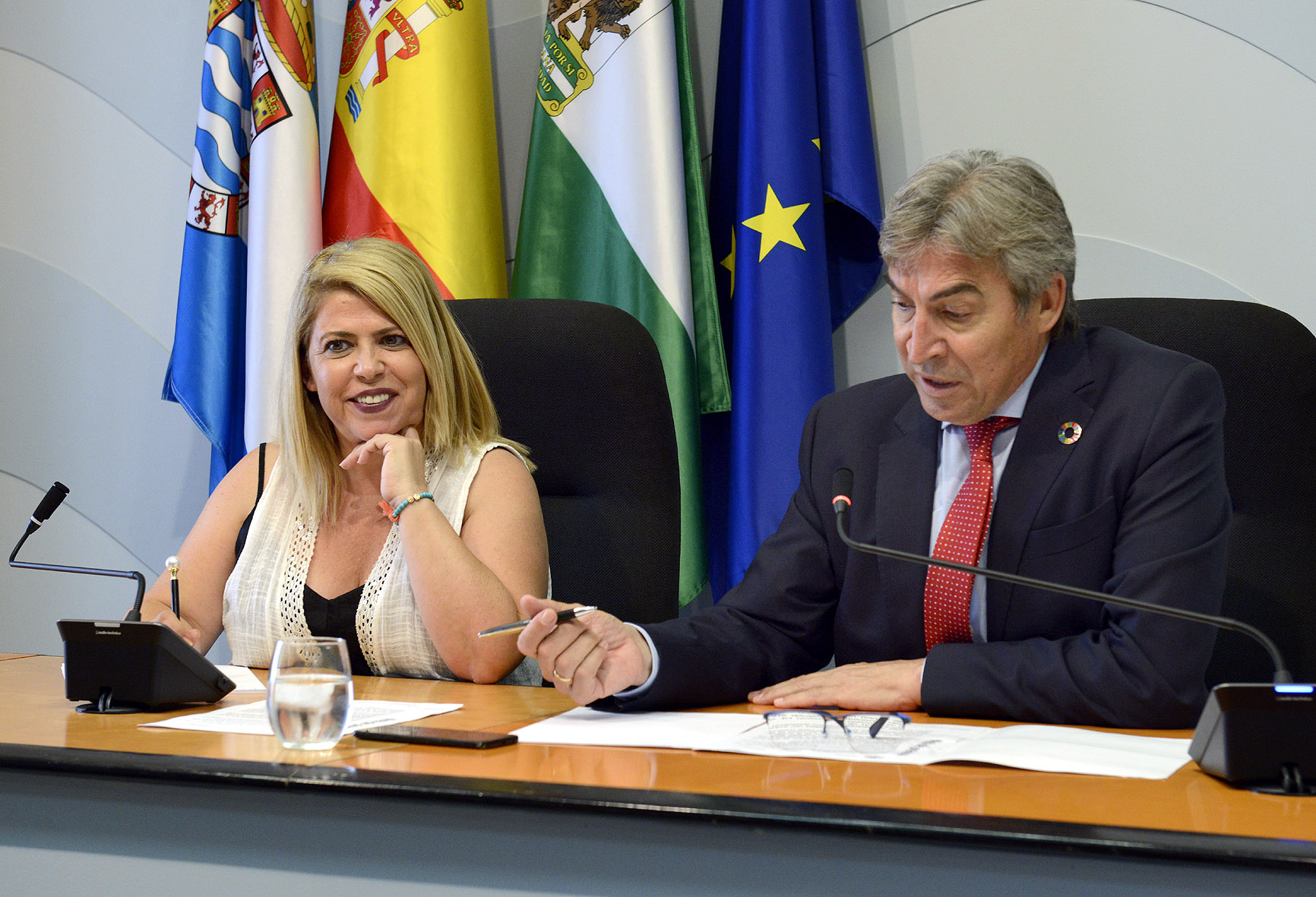 La alcaldesa durante la rueda de prensa