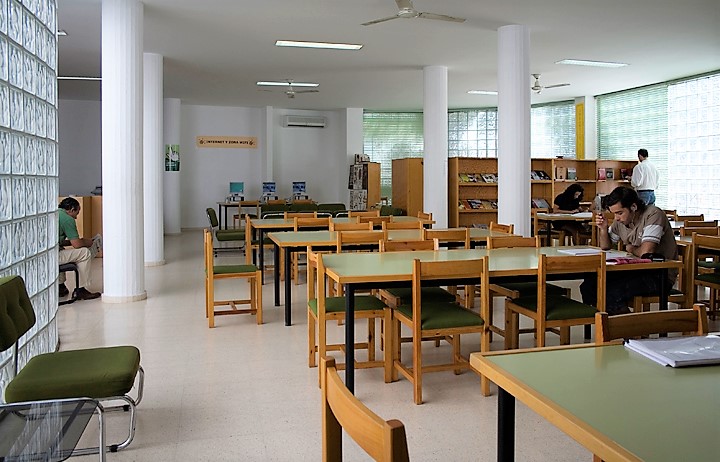 Biblioteca Coloma