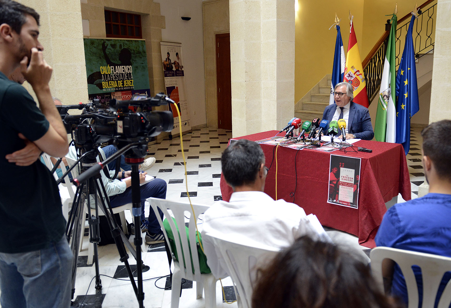 Francisco Camas durante la presentación