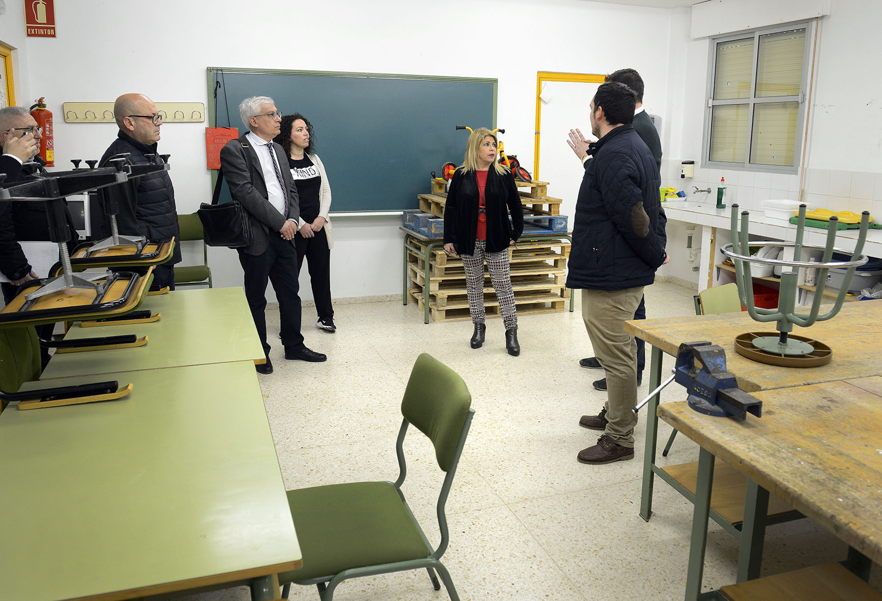 La alcaldesa supervisa las obras que se ejecutan en El Portal por un ...