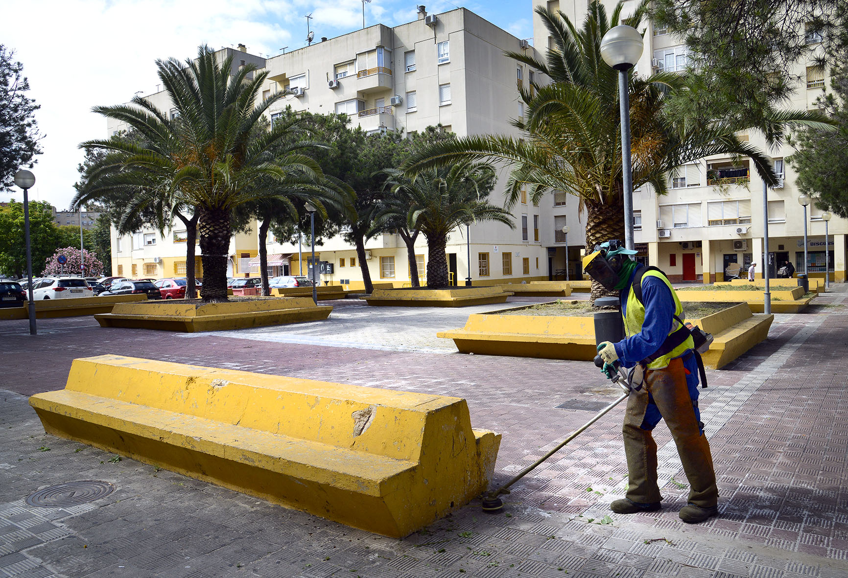 Labores de limpieza en Vallesequillo II