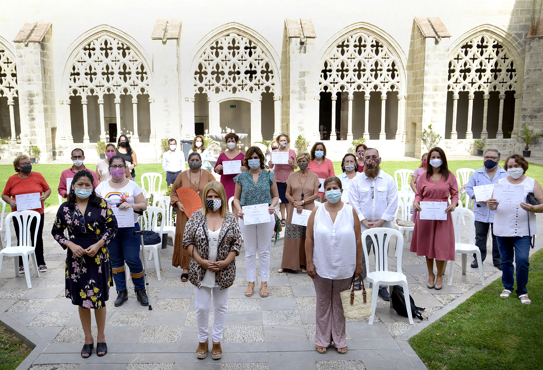 La alcaldesa durante la entrega
