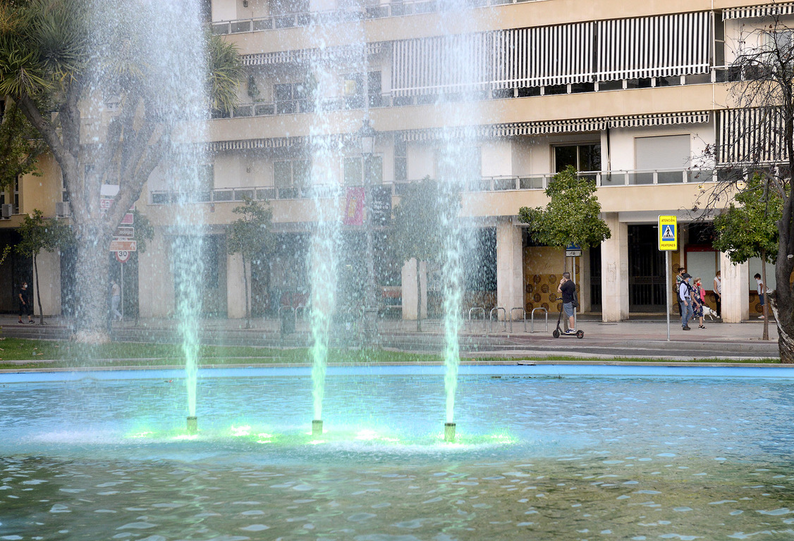 Archivo. Iluminación fuente de Plaza Mamelón