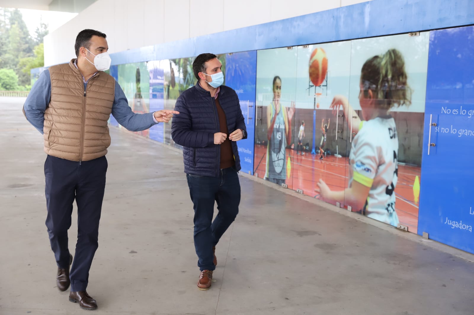 Jesús Alba durante la visita
