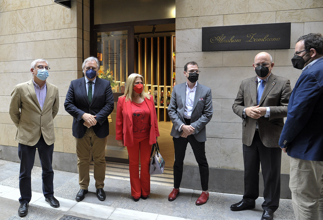 Inauguración zapatería Abraham Zambrana