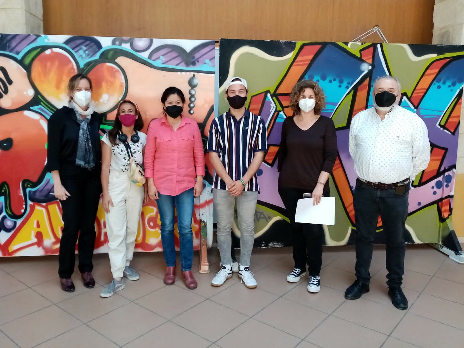Jovenes creativos