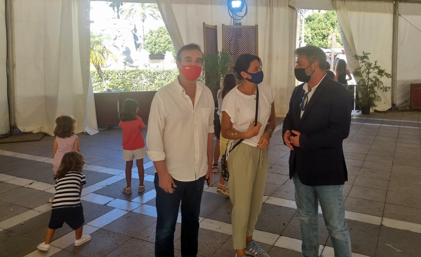 Visita a la Carpa de la Plaza del Arenal