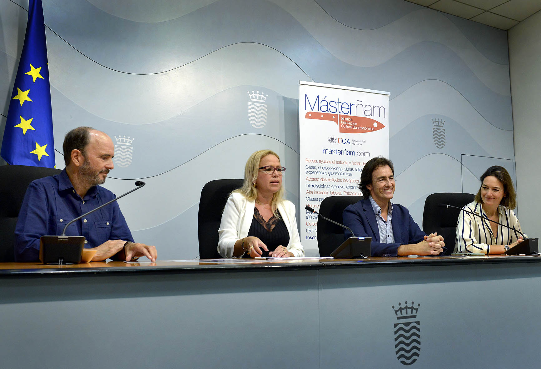 La delegada durante la rueda de prensa