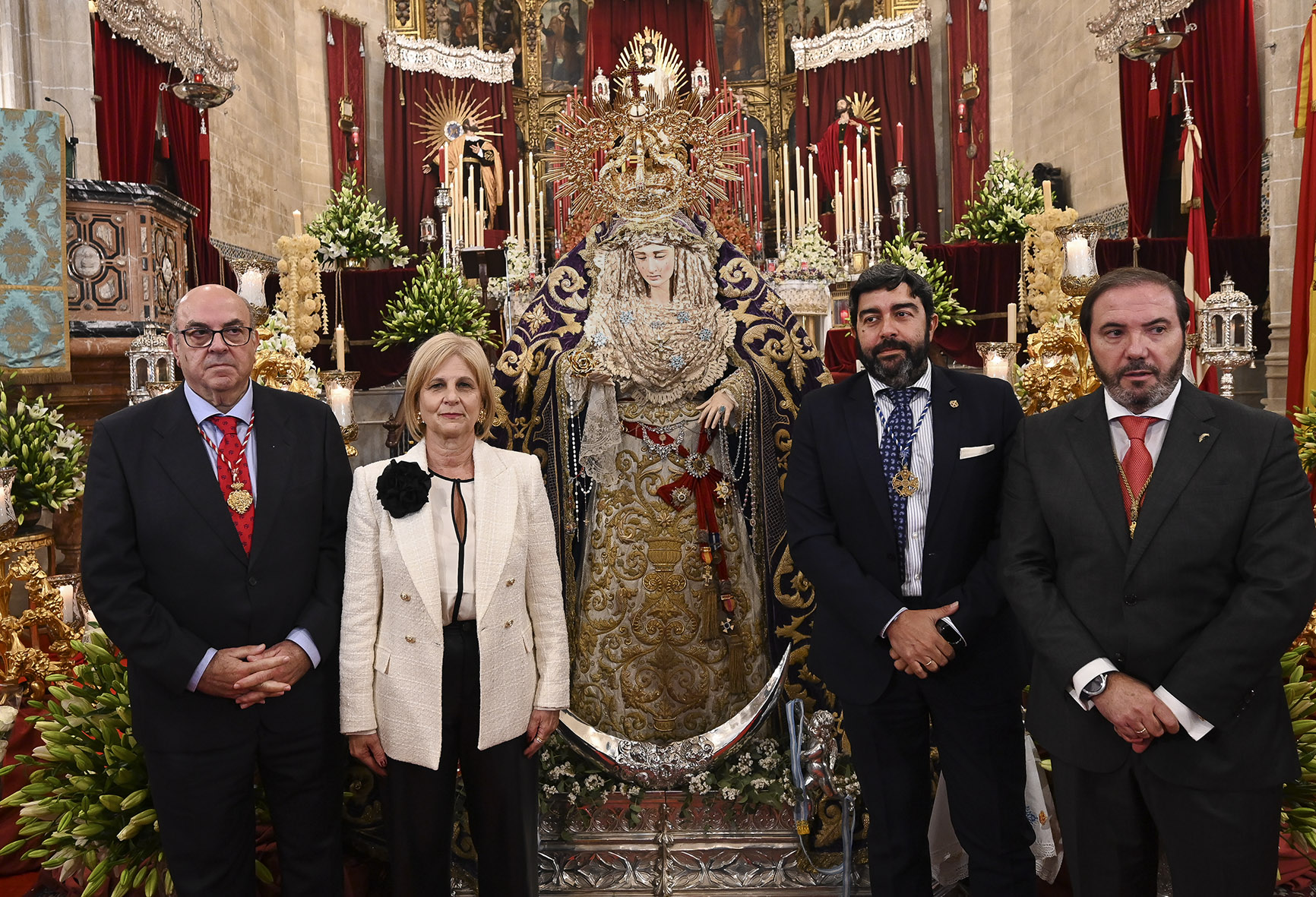 La alcaldesa felicita a La Cena tras la inauguración y bendición de su ...