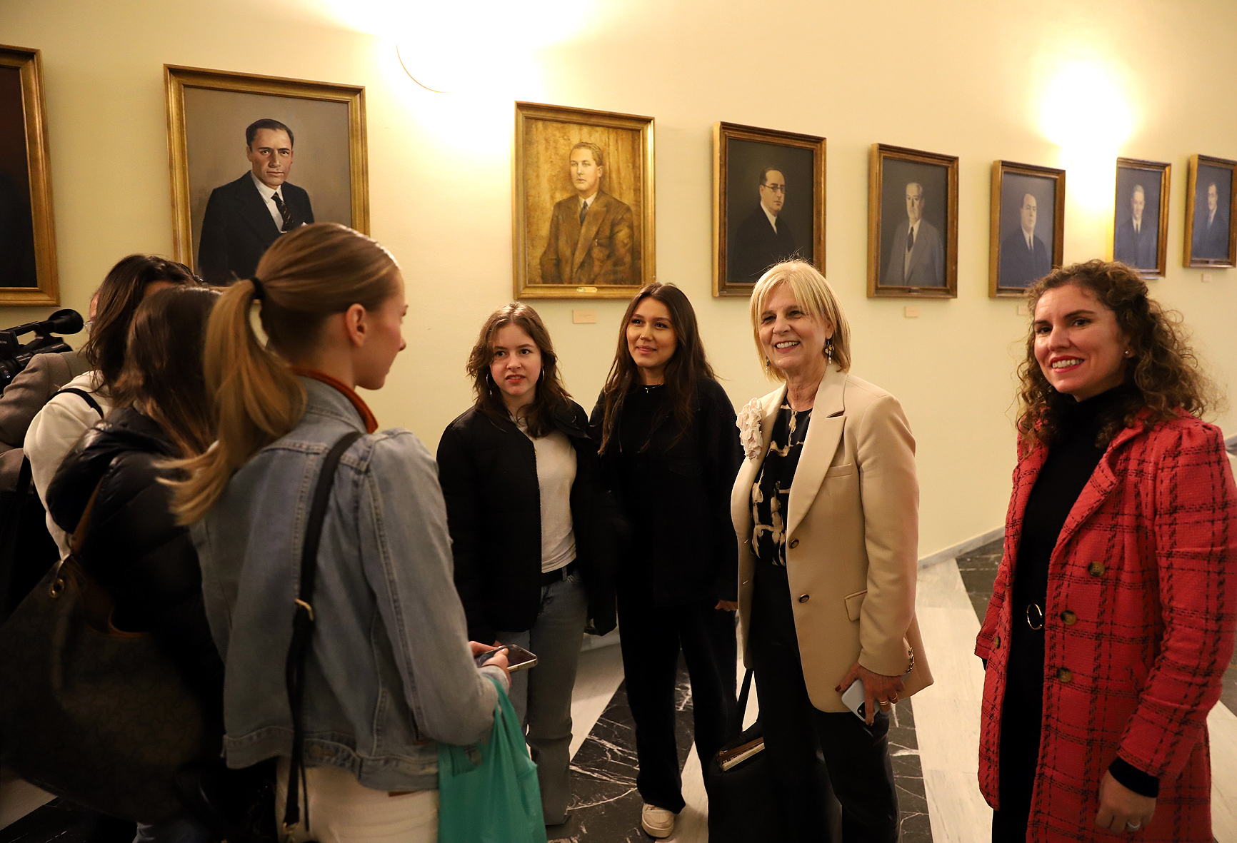 Alcaldesa recibe alumnado sueco de Erasmus