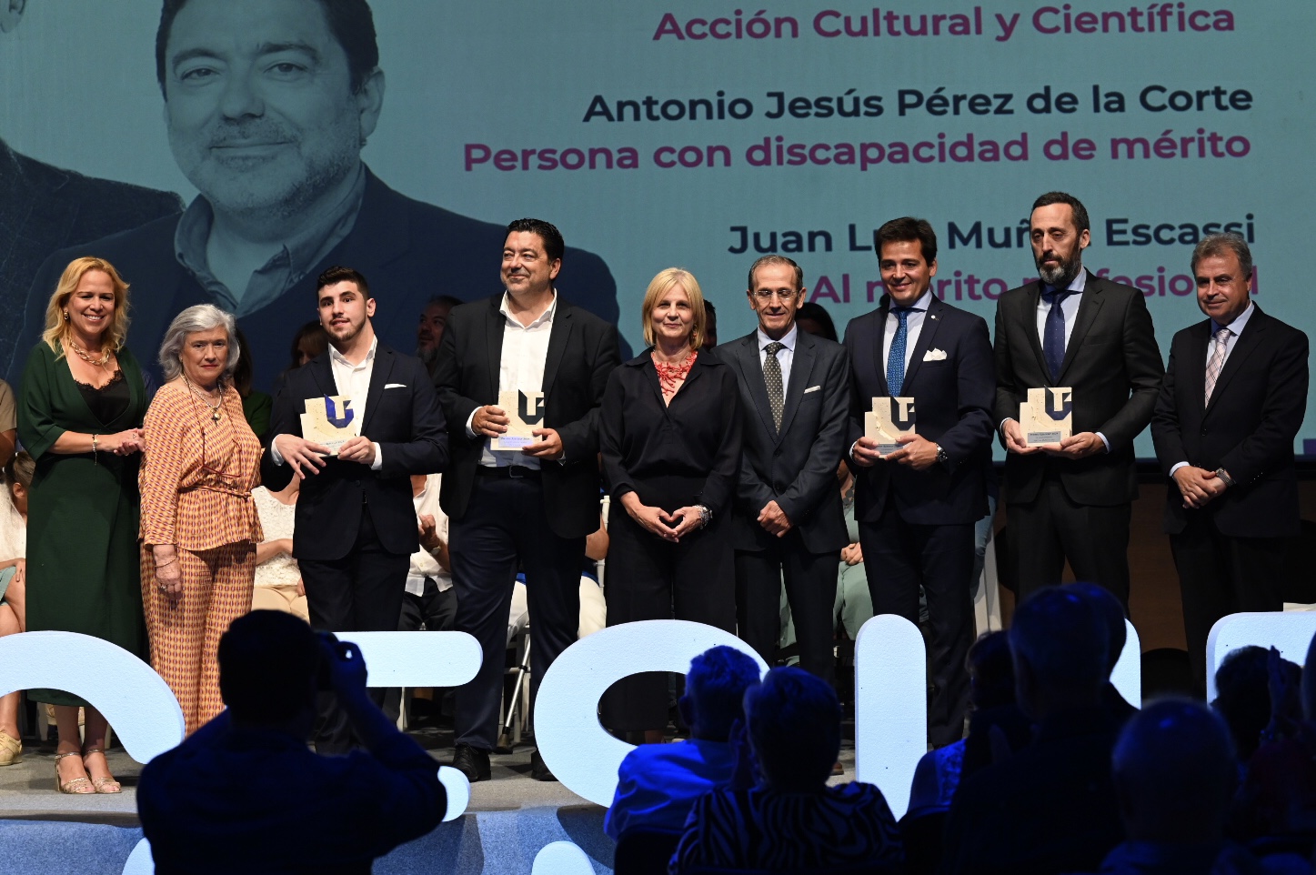Alcaldesa asiste 45 aniversario de Upacesur