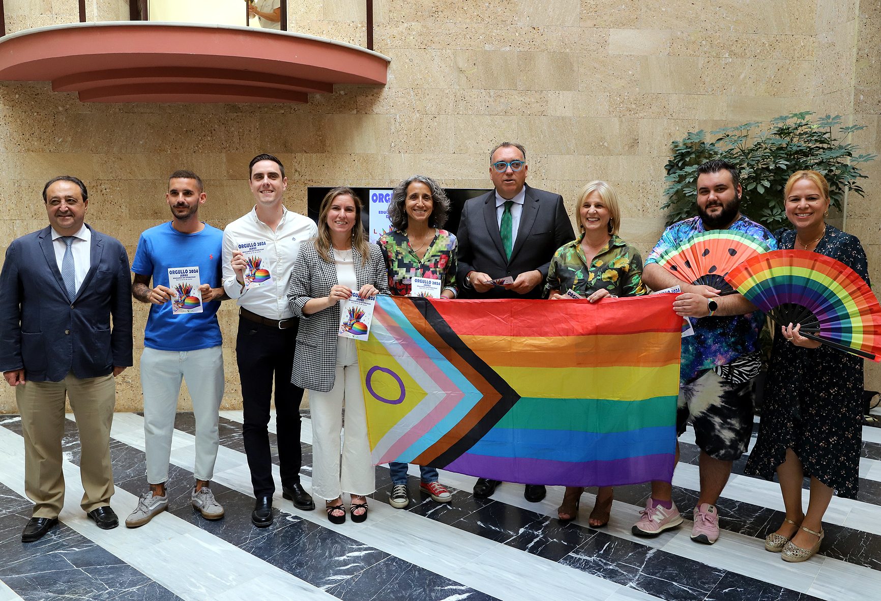 la alcaldesa en la presentación