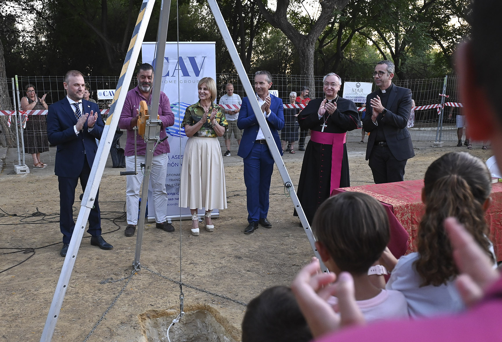 Primera piedra de la Casa de Hermandad de Bondad y Misericordia