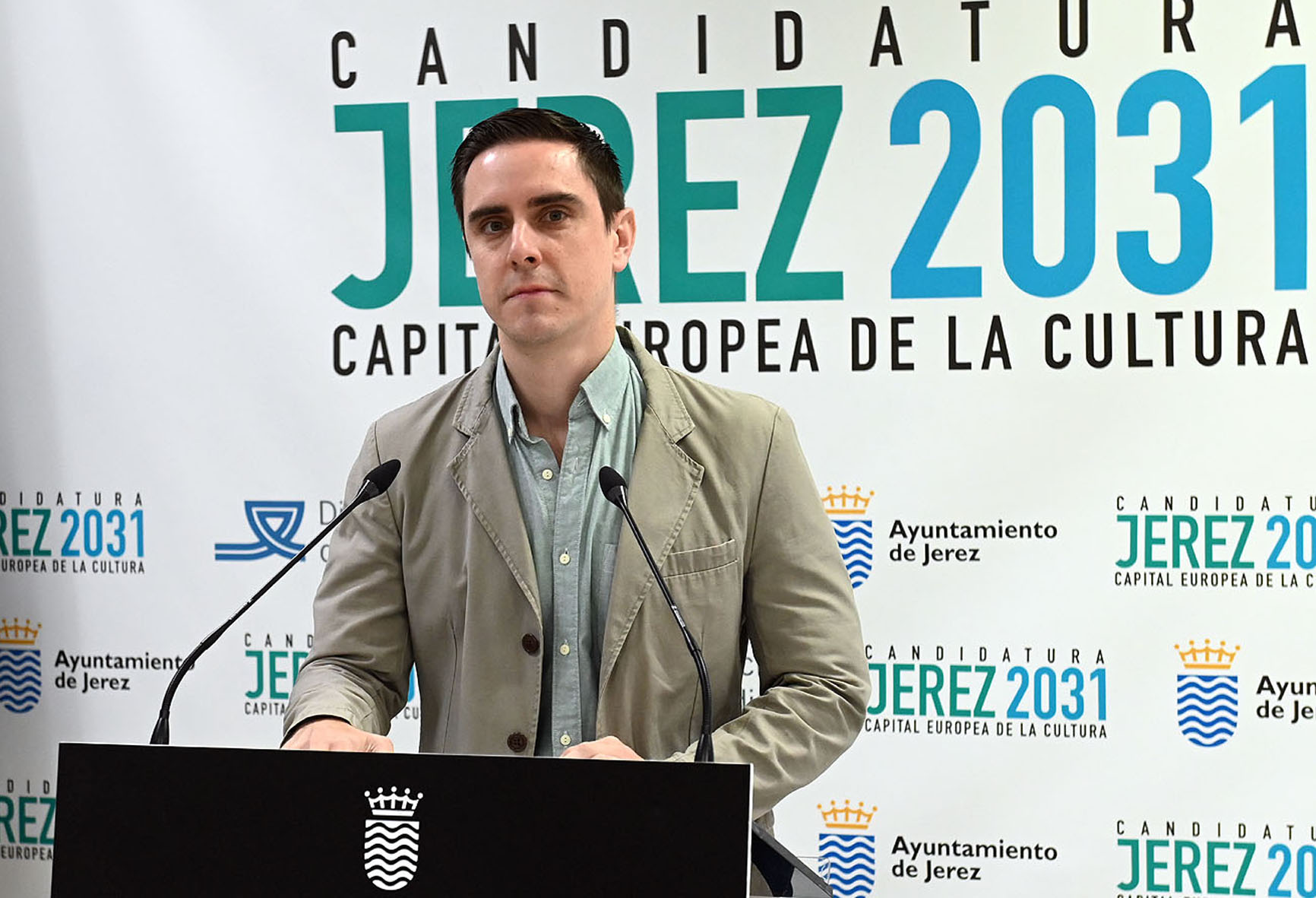 El teniente de alcaldesa durante la rueda de prensa