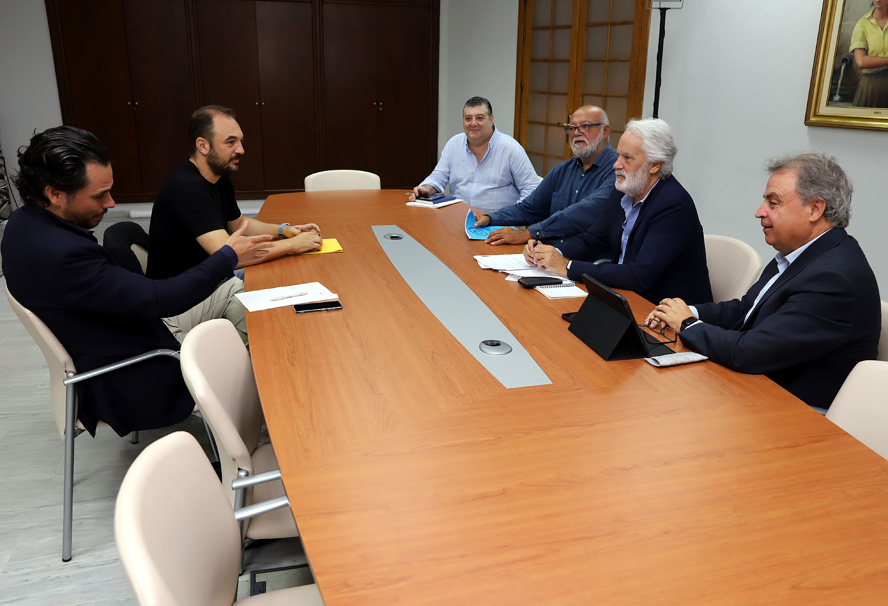 Los tenientes de alcaldesa durante la reunión