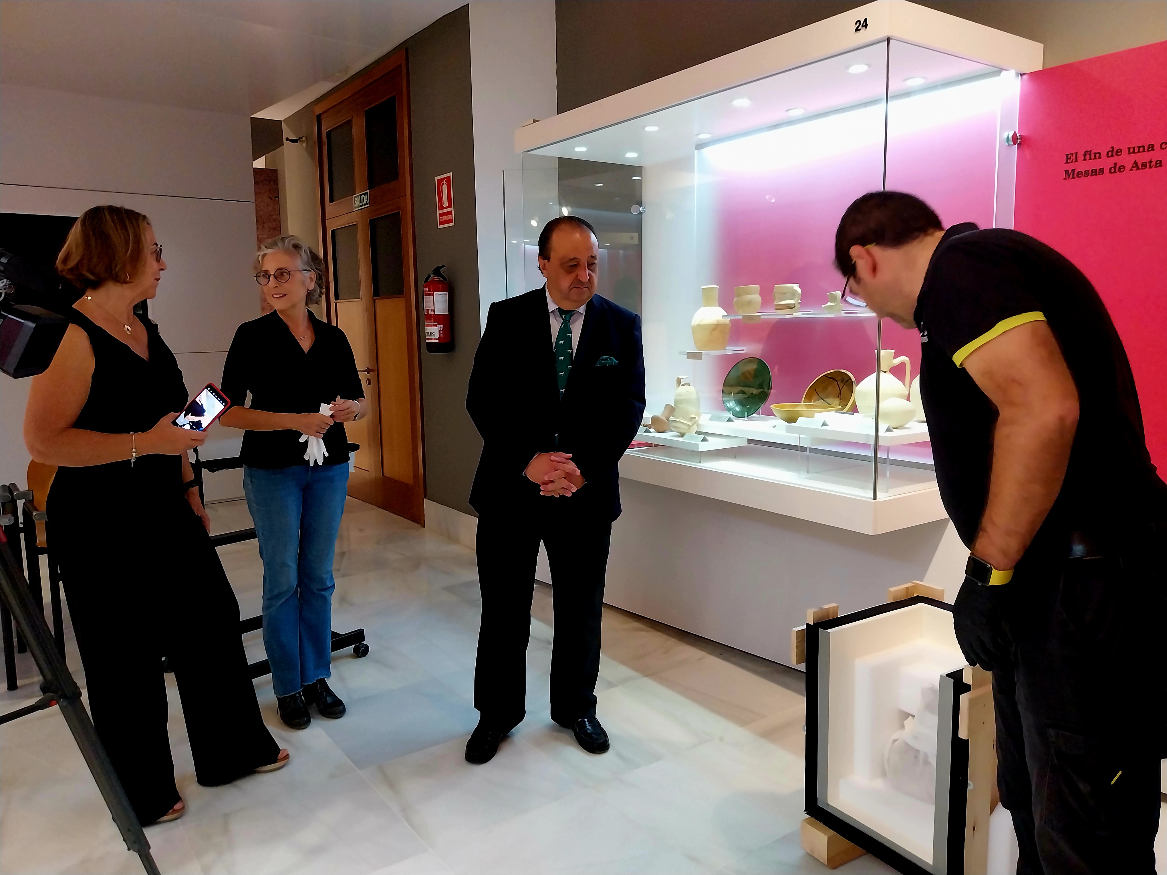 El delegado de Cultura en el Museo