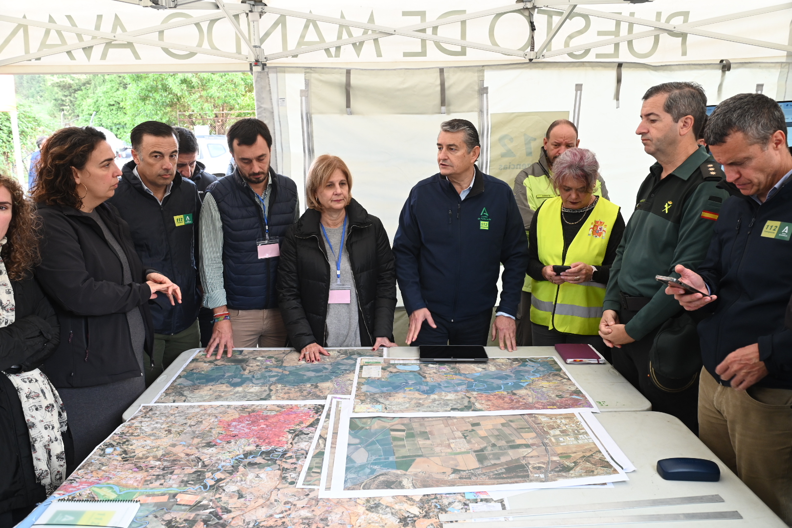 Alcaldesa y consejero Puesto de Mando Avanzado