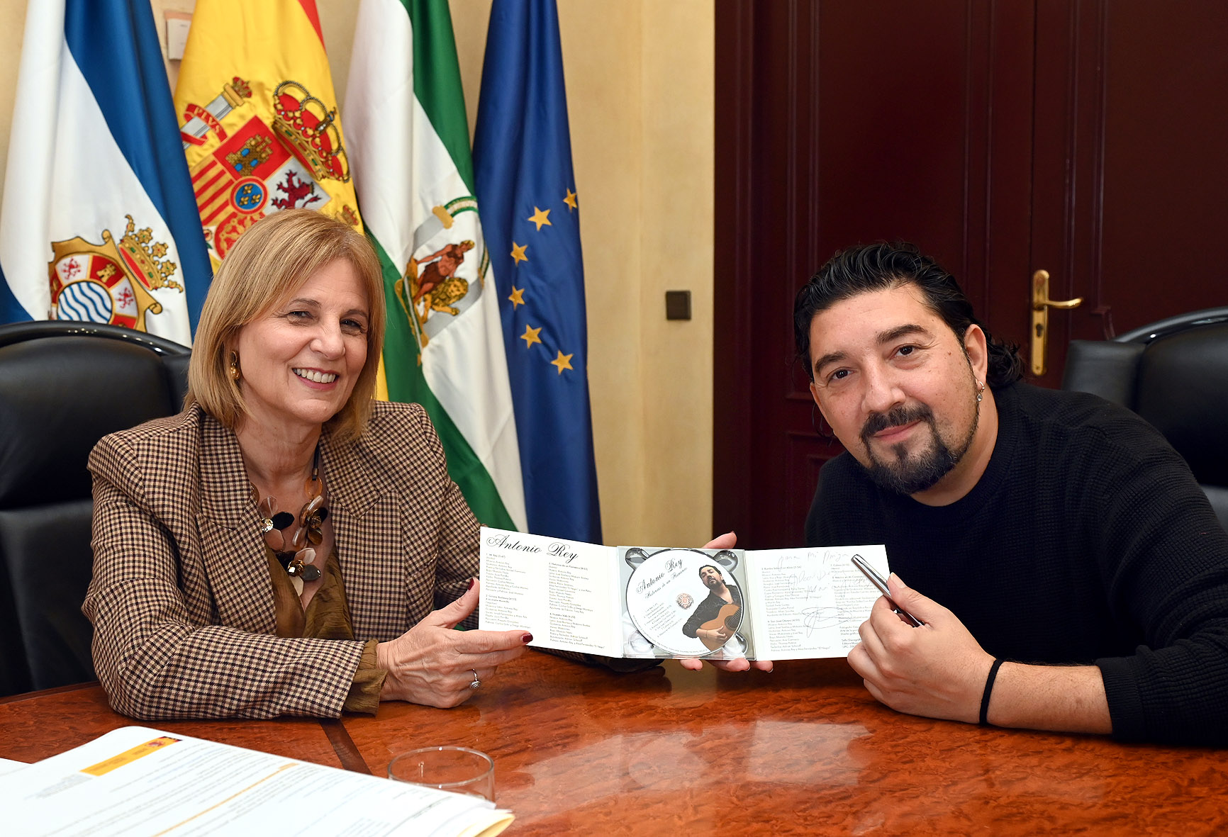 La alcaldesa con Antonio Rey