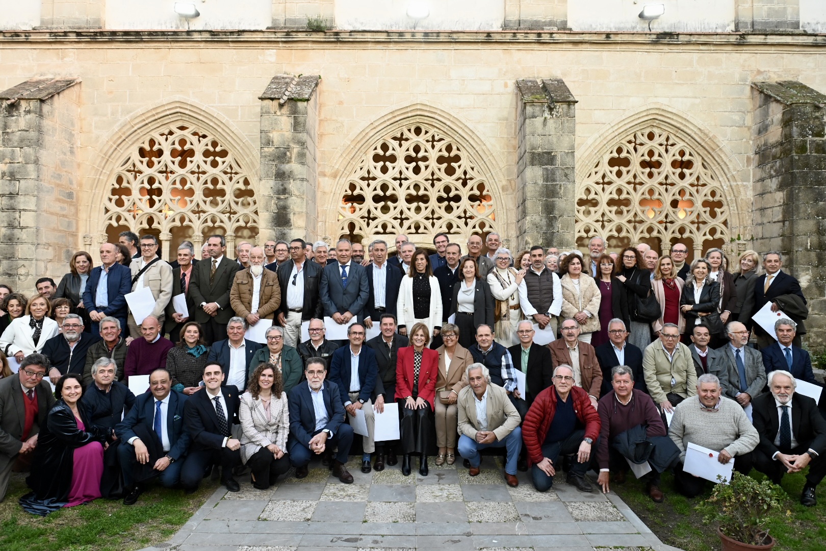 La alcaldesa preside acto de homenaje a los trabajadores jubilados