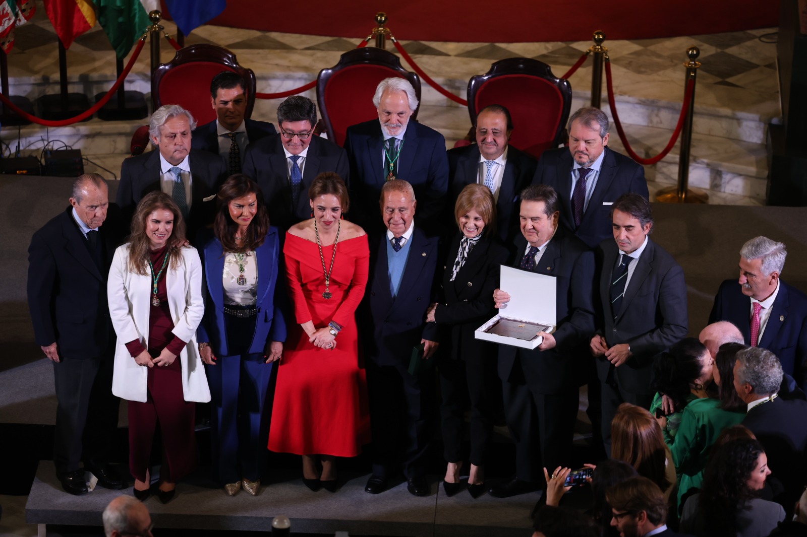 La alcaldesa en la entrega de los galardones