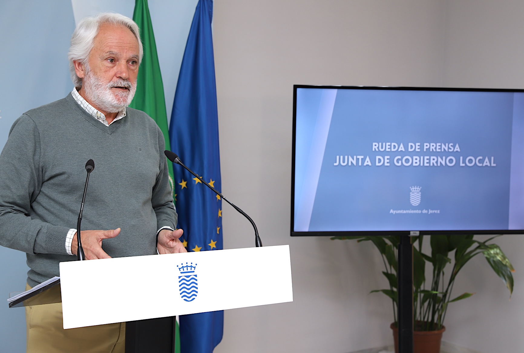 Agustín Muñoz informa de los asuntos de Junta de Gobierno Local