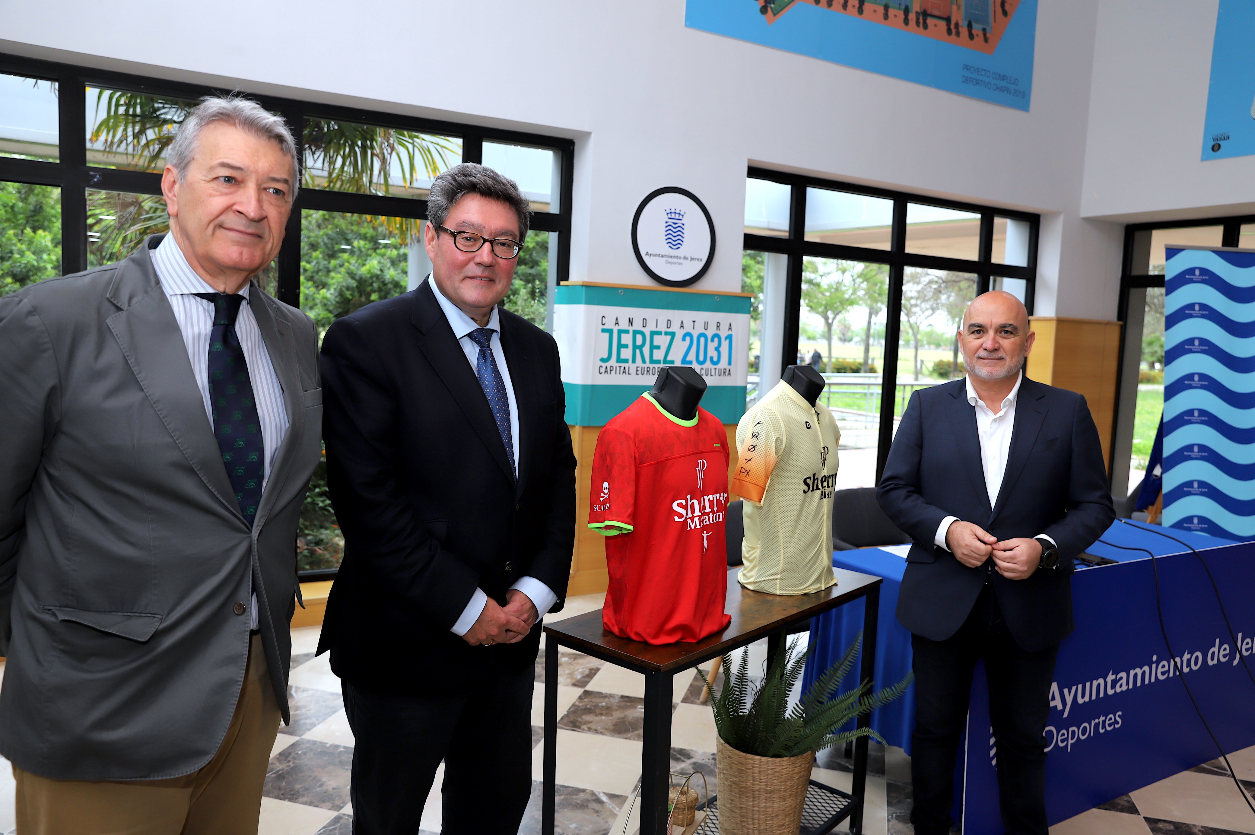 El delegado de Deportes presenta la Sherry Maratón