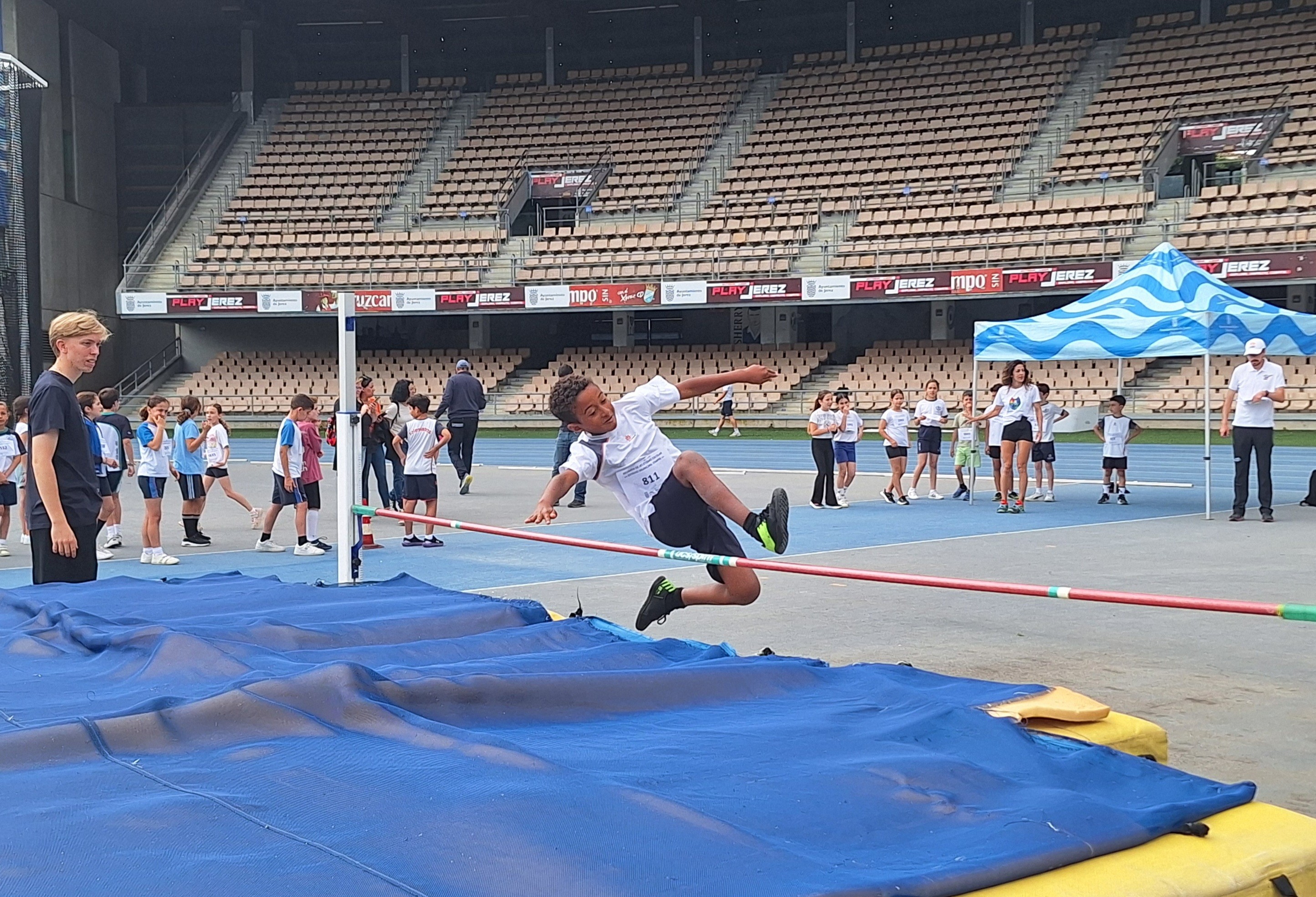 Escolares participando en una de las pruebas