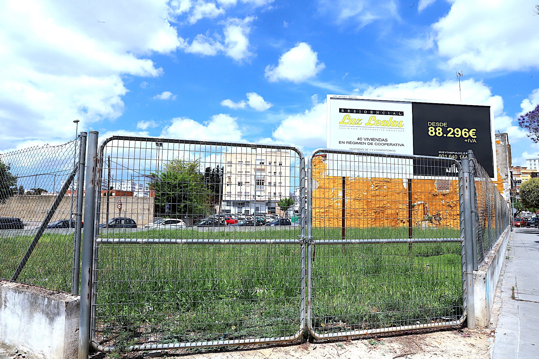 Solar calle Lealas en el que se construirán 44 viviendas
