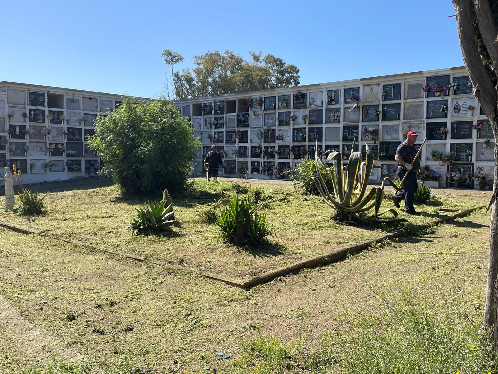 El Ayuntamiento está acometiendo mejoras en el cementerio