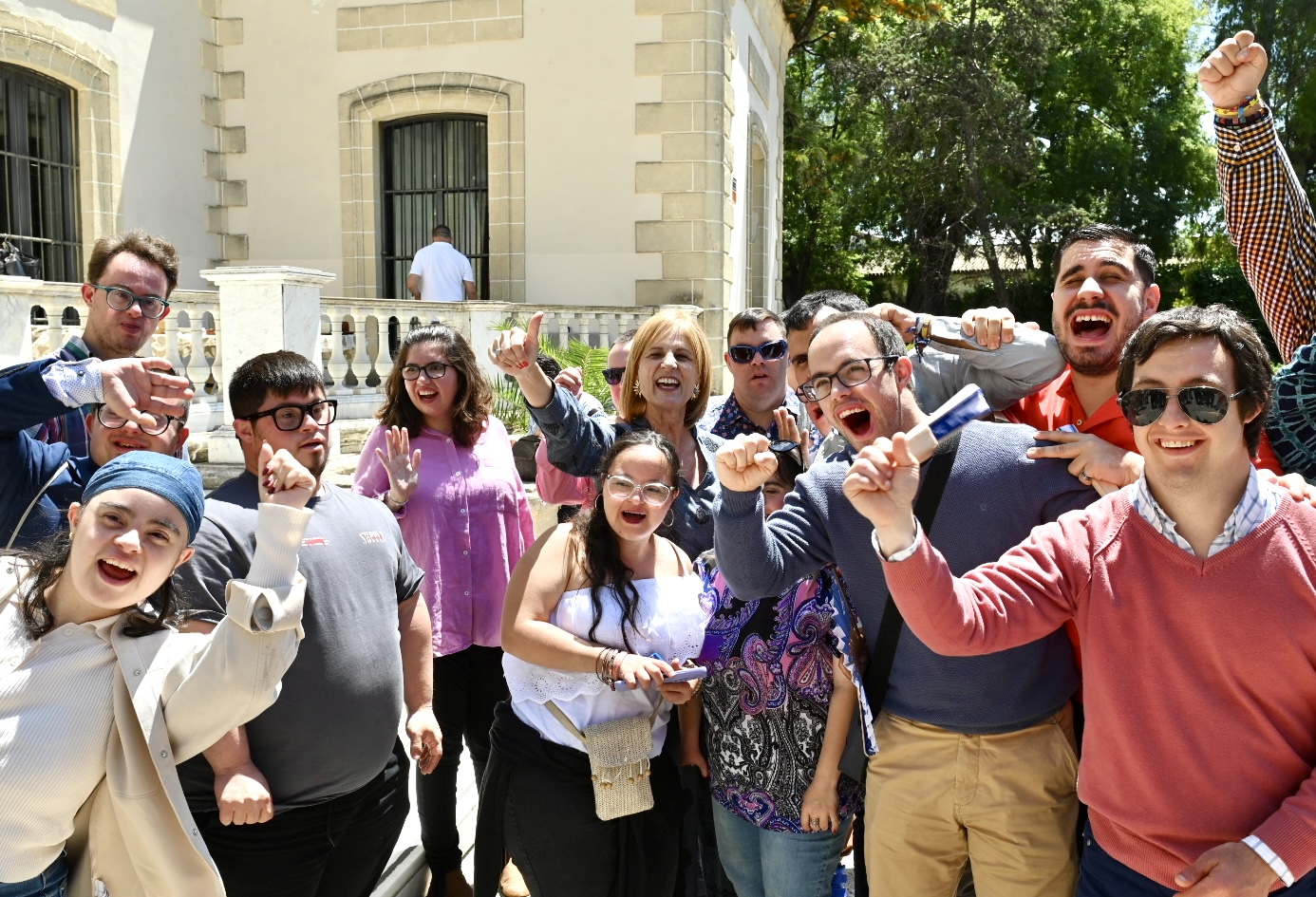 Alcaldesa recibe a los Carruajes de la Integración