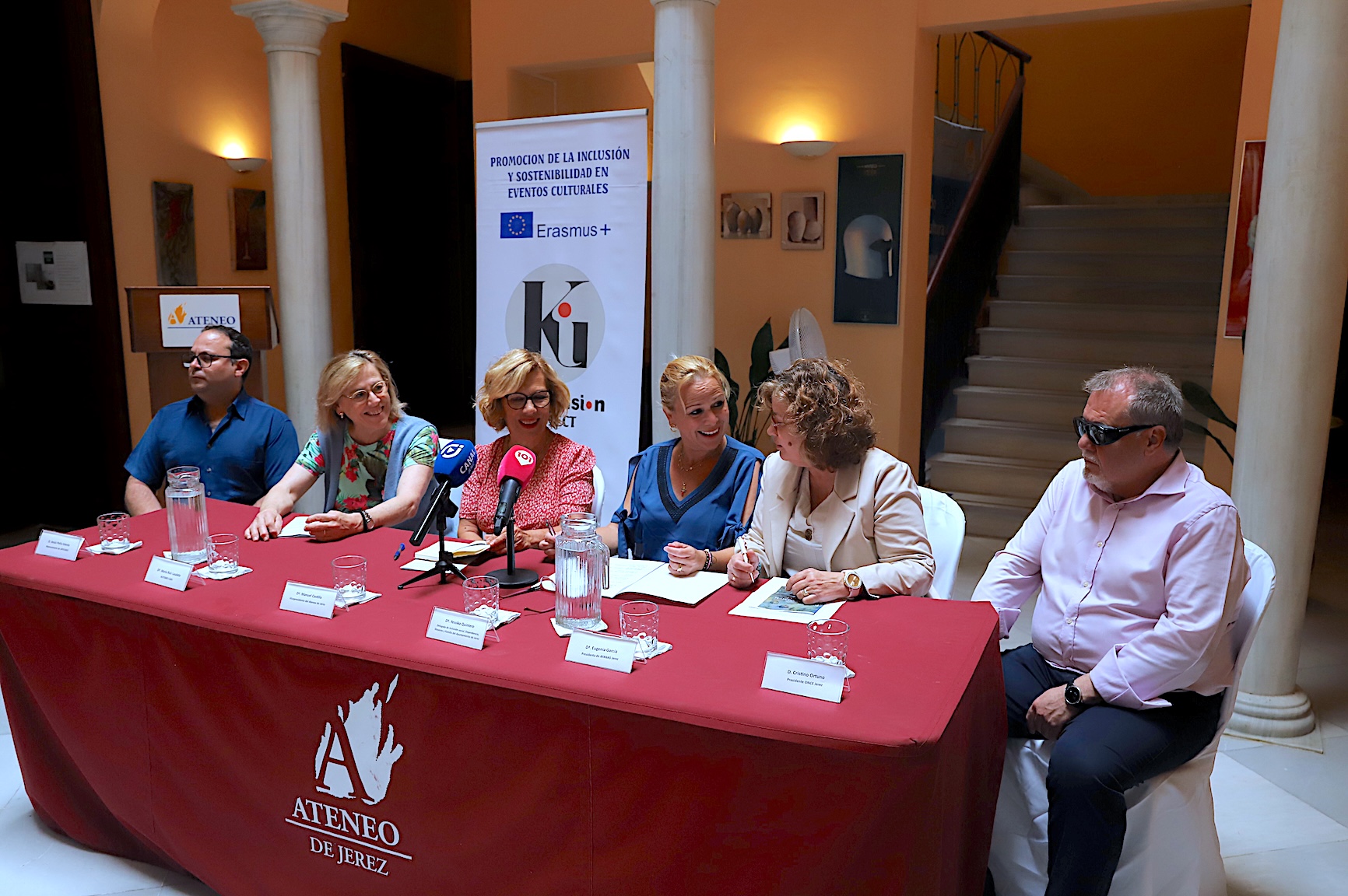 Yessika Quintero participa en la presentación de la programación del Ateneo
