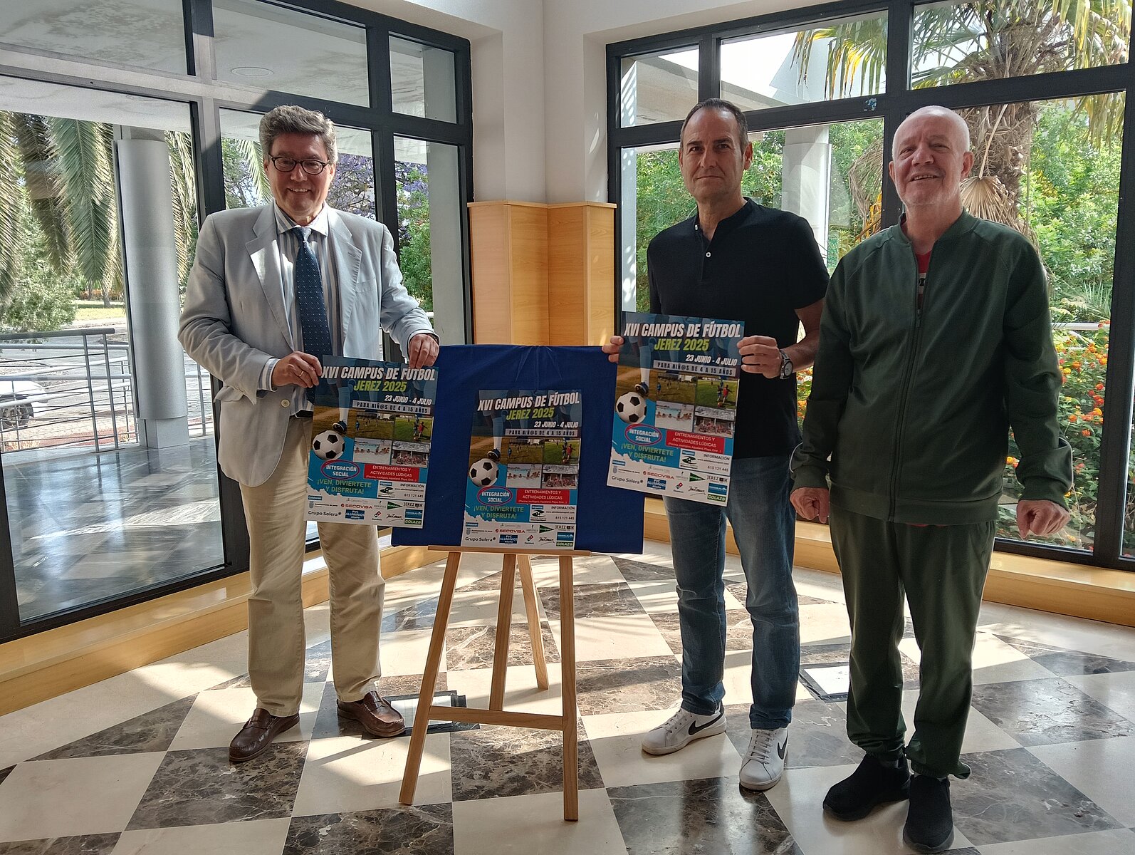 José Ángel Aparicio presenta una nueva edición del campus de fútbol
