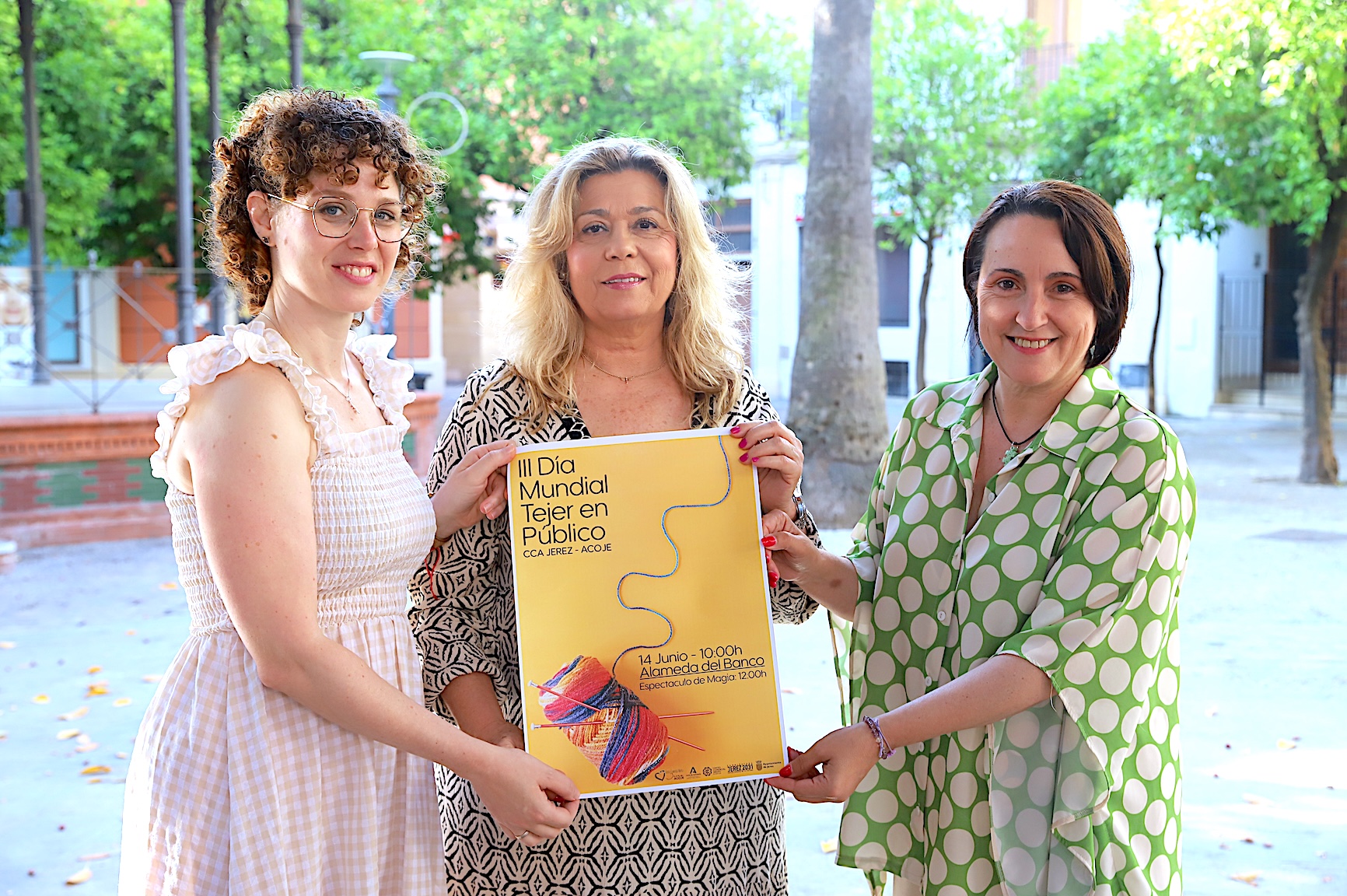 Nela García presenta la actividad Tejer en Público