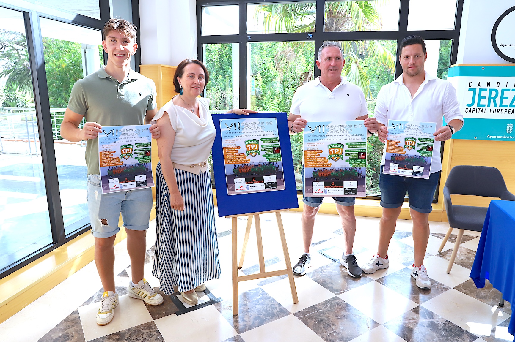La delegada durante la presentación