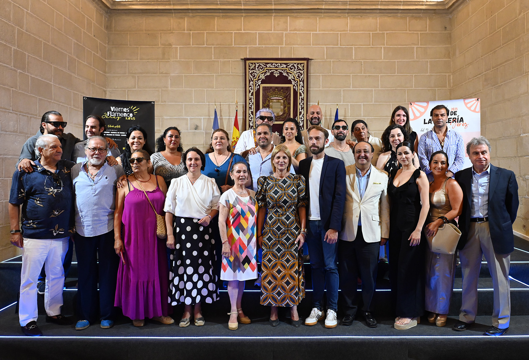 Fotografía de familia de la presentación