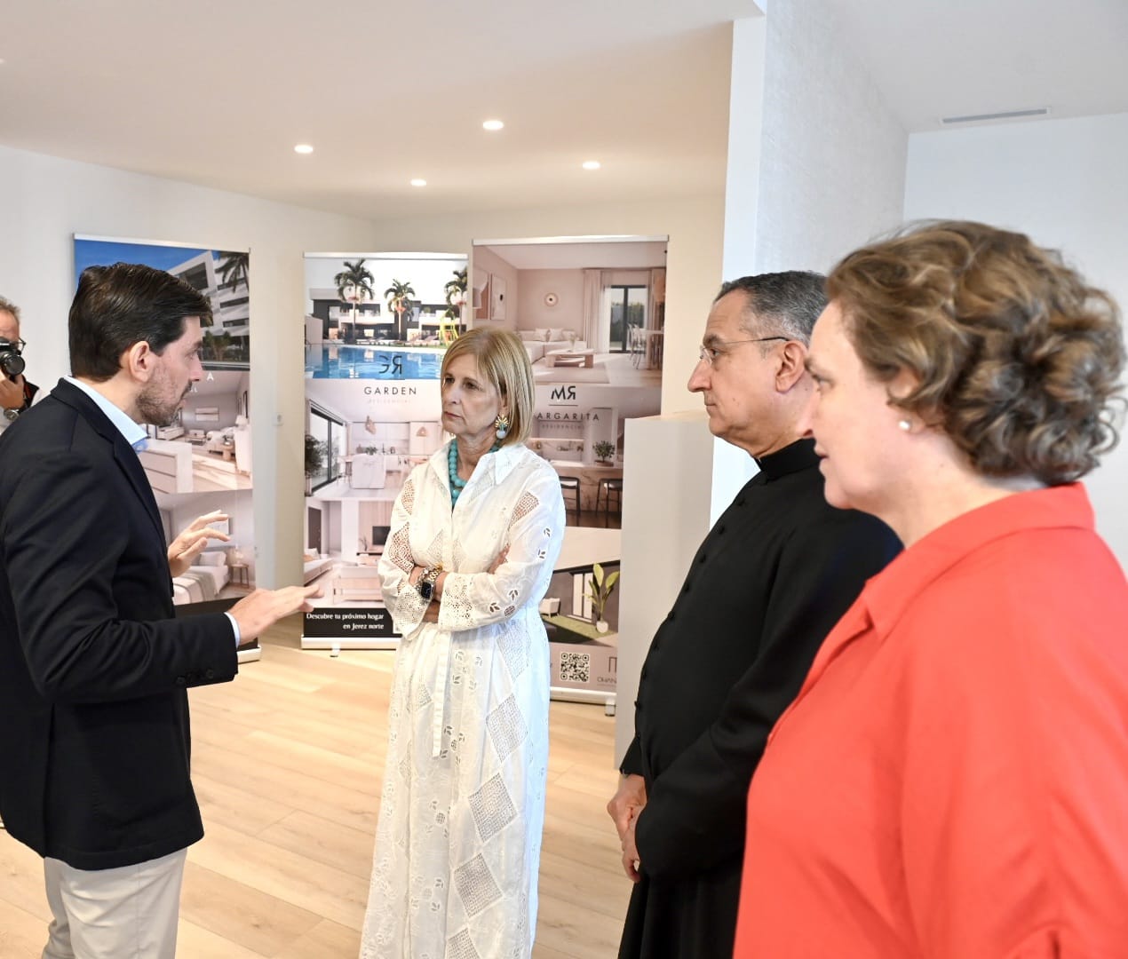 La alcaldesa valora el crecimiento en materia de vivienda de la ciudad