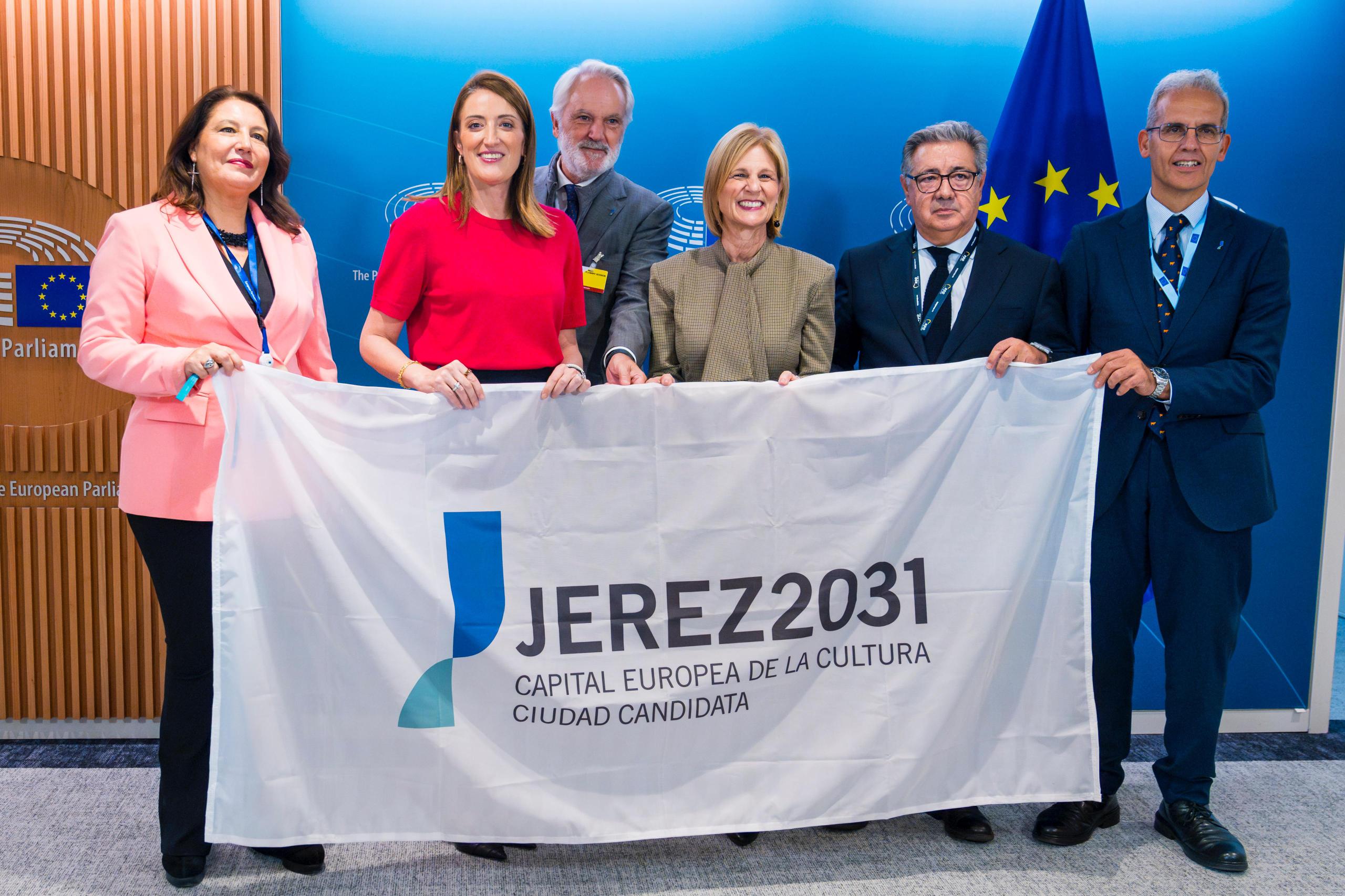 La alcaldesa ha presentado la candidatura de Jerez a la presidenta del Parlamento Europeo