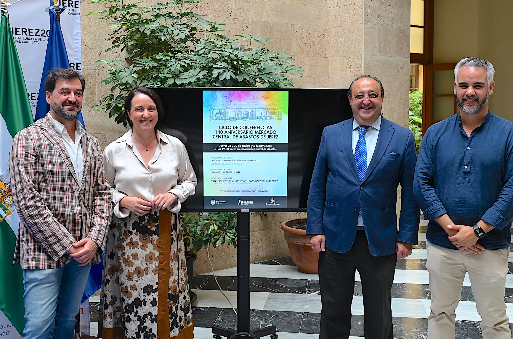 Nela García y Paco Zurita presentan el ciclo de conferencias del Mercado de Abastos
