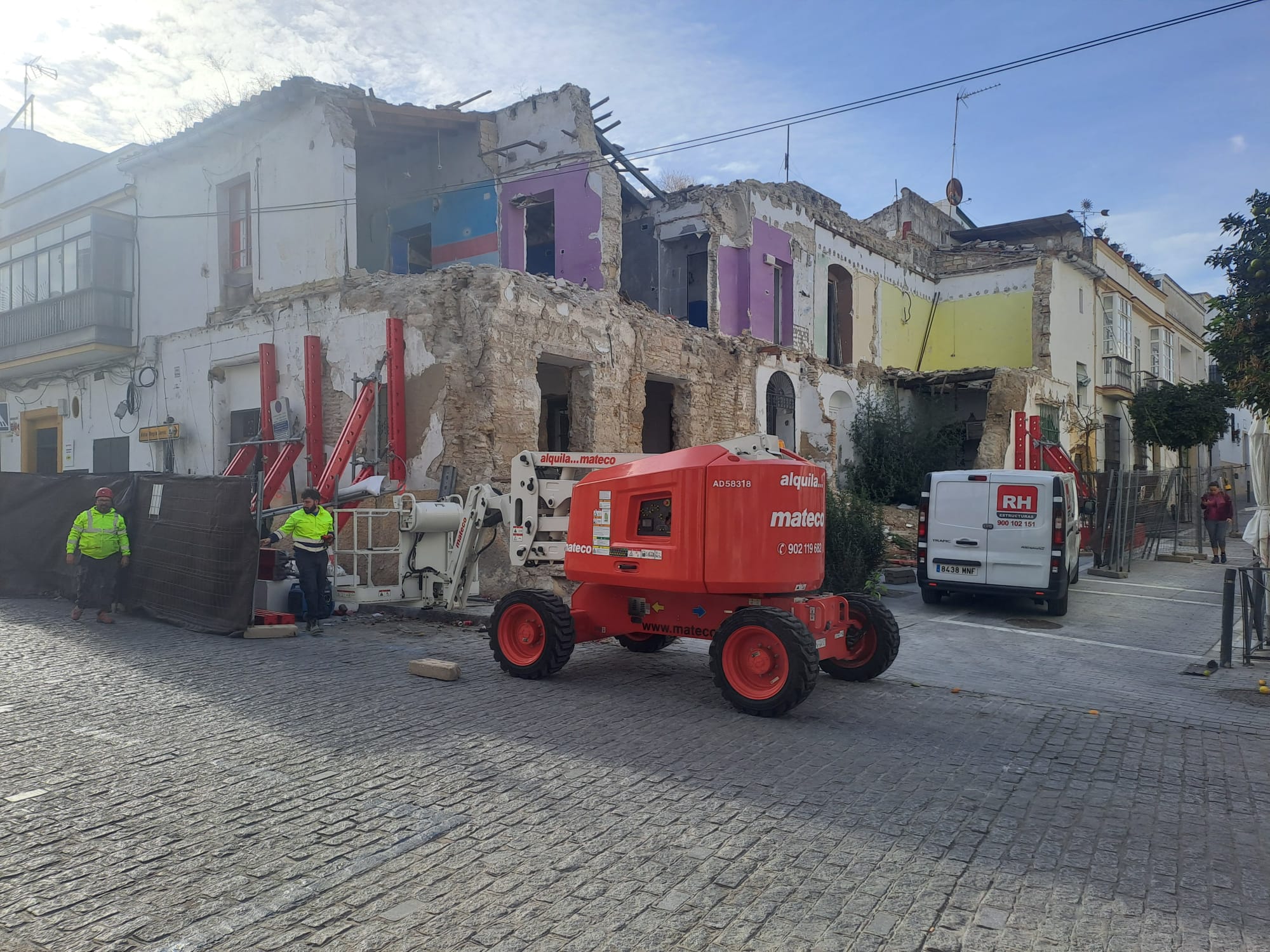 Los nuevos propietarios de la finca de la calle Zarza han adoptado medidas de seguridad