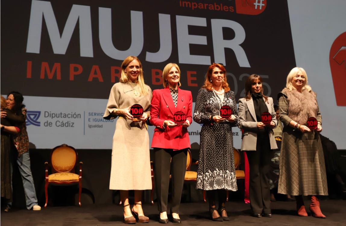 La alcaldesa asiste a la Gala de Mujeres Imparables
