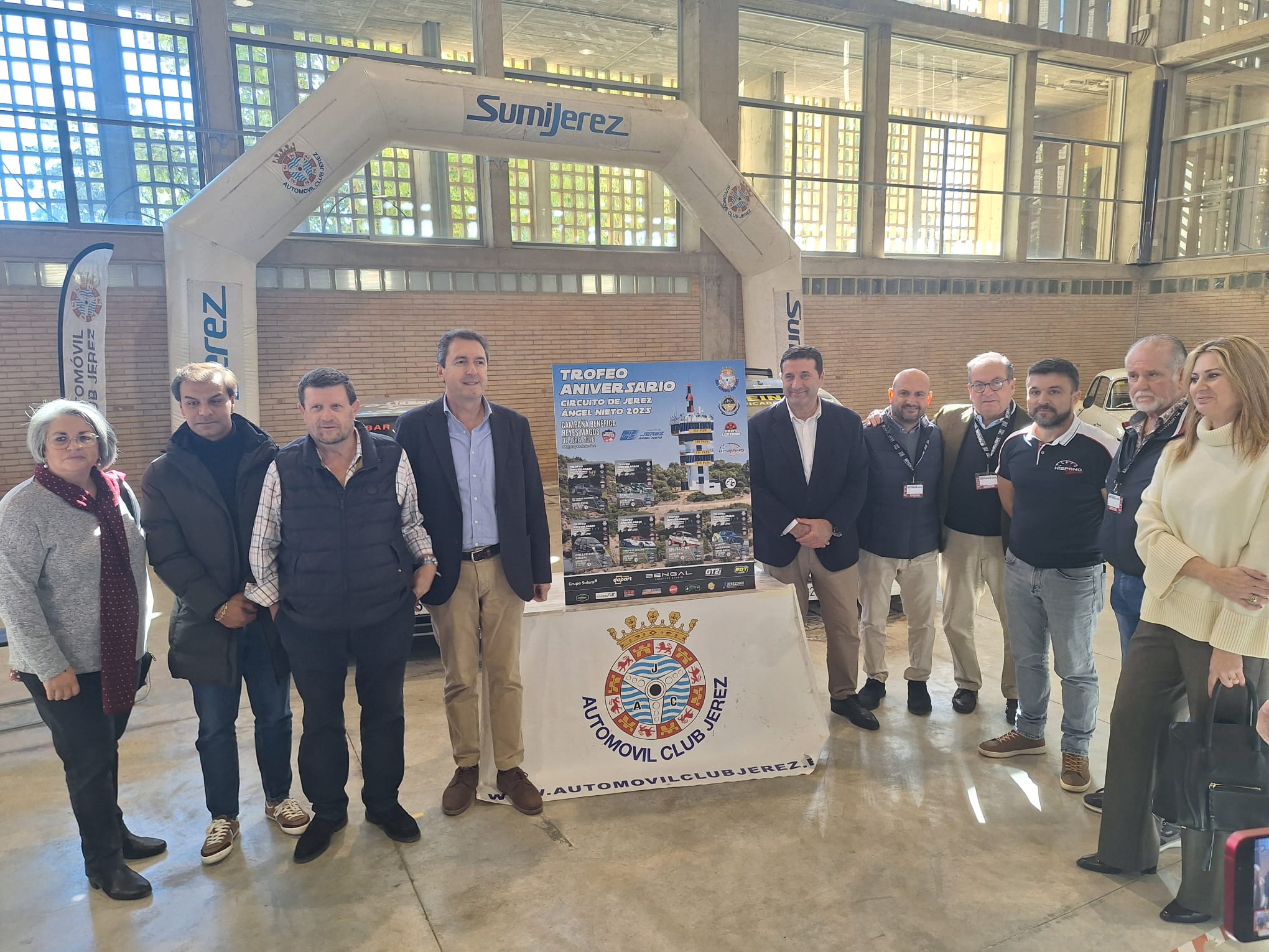 Ignacio Martínez asiste a la presentación del Trofeo Aniversario