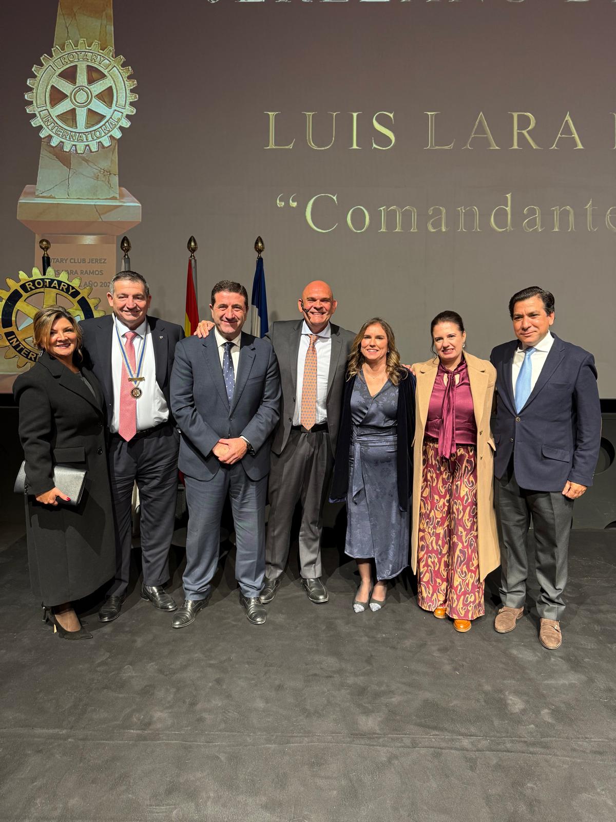 Luis Lara recibe el galardón Jerezano del Año