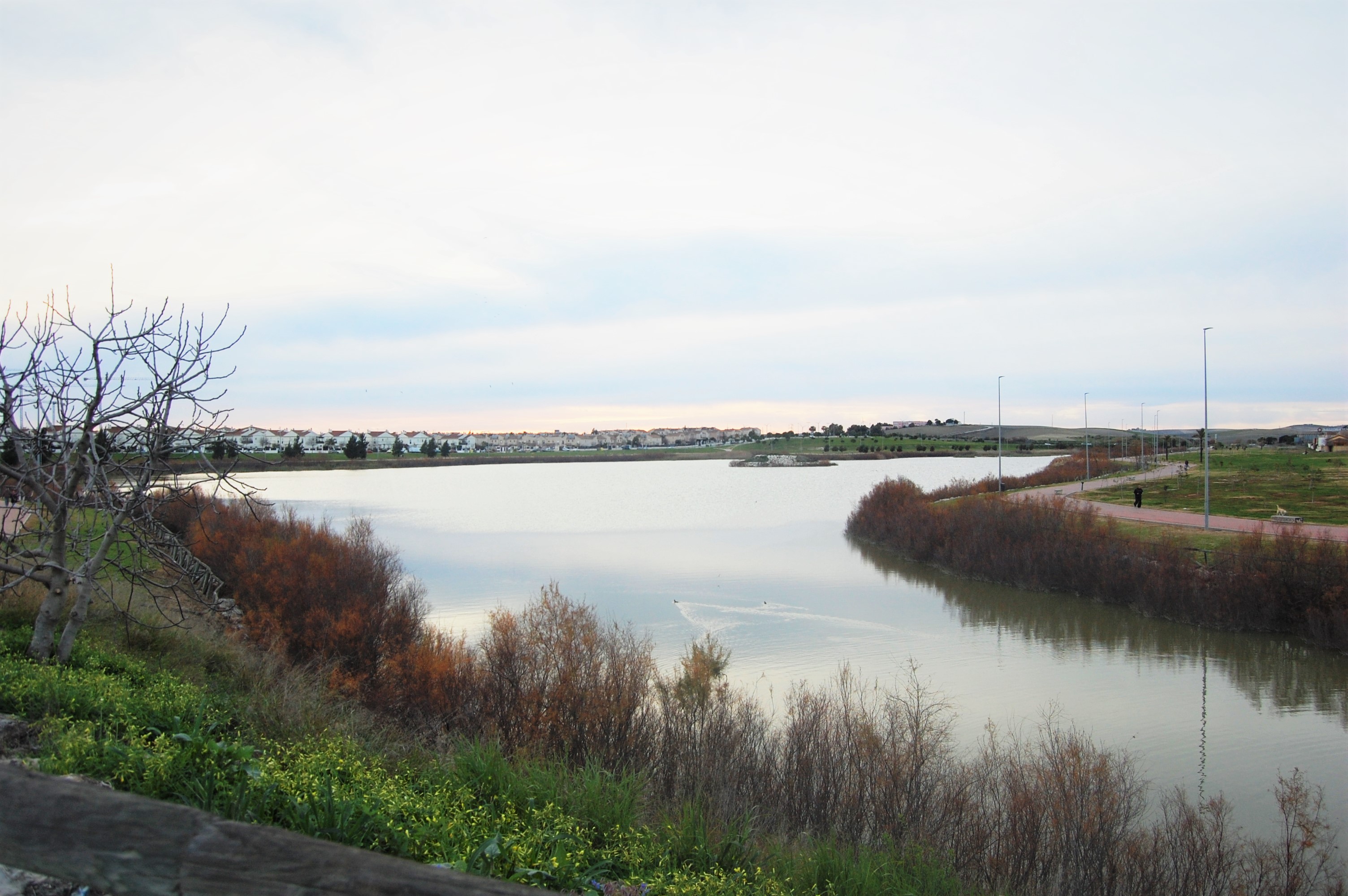 Se han iniciado las obras del vallado de la Laguna de Torrox