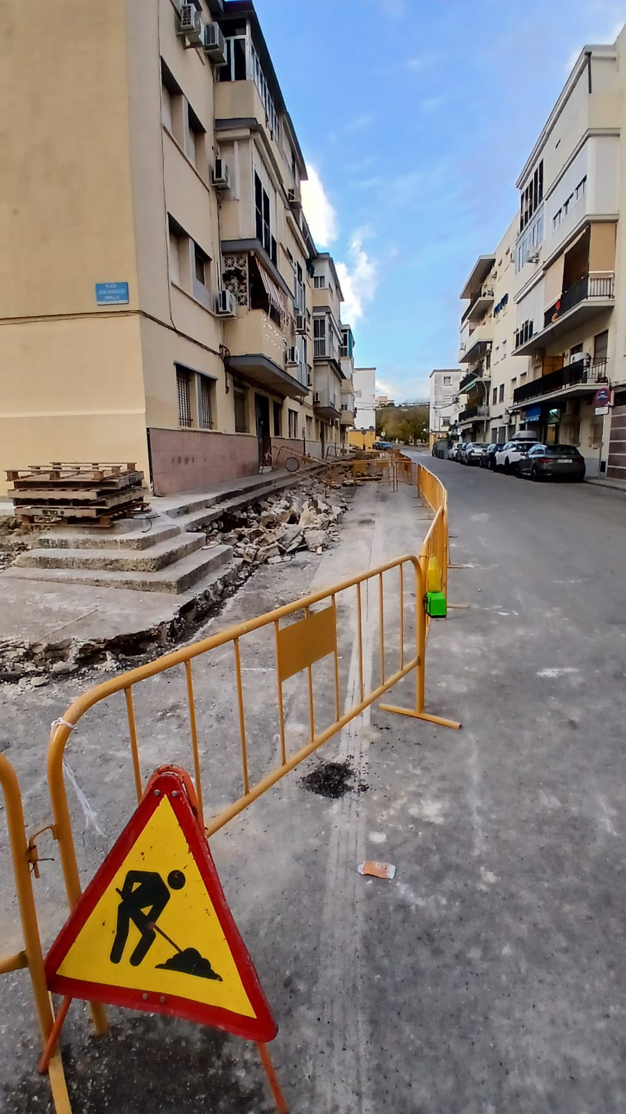 El Ayuntamiento acomete obras de accesibilidad en el entorno de Icovesa
