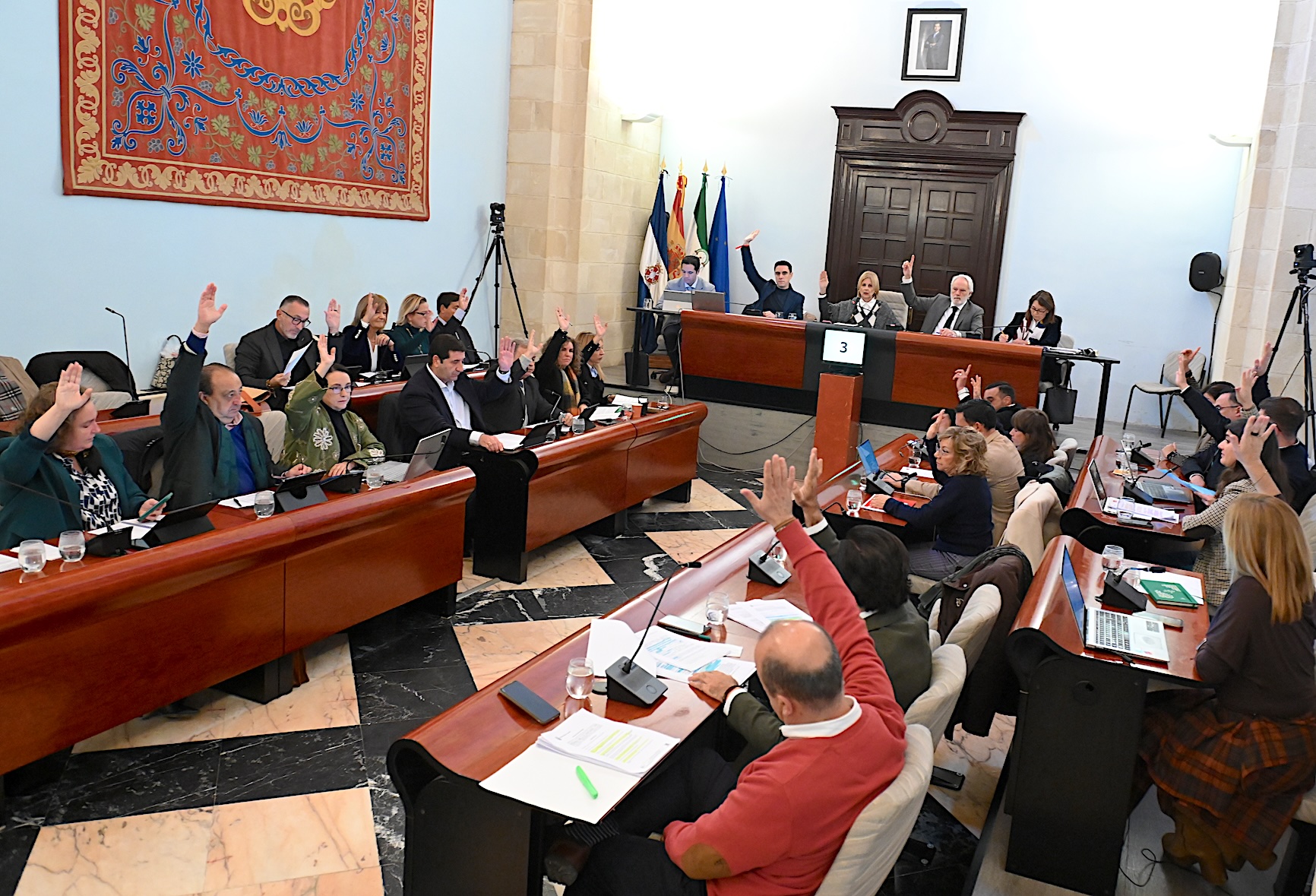 Tomás Sampalo informa en el Pleno de las mejoras realizadas en Chapín