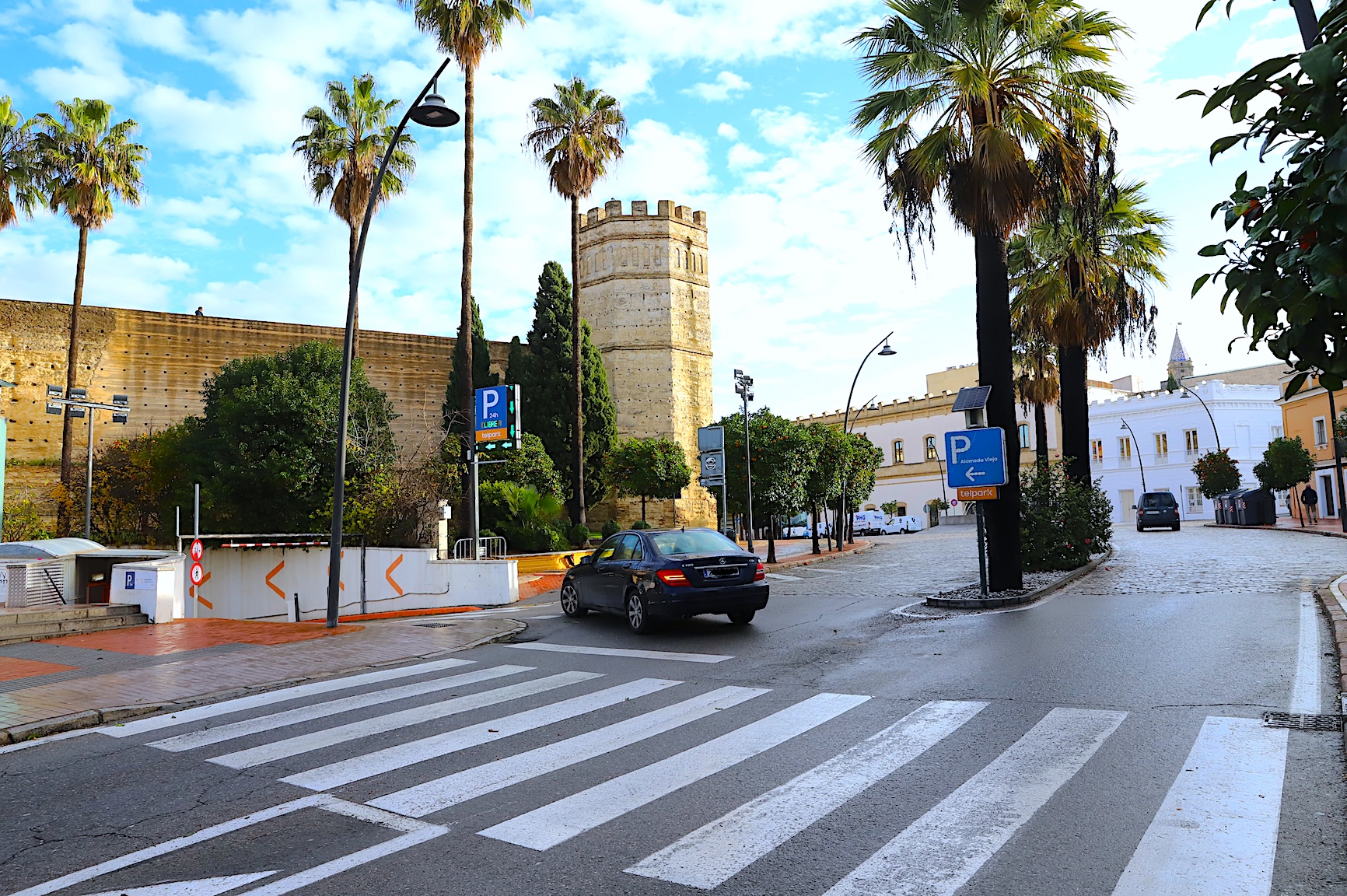 El Ayuntamiento promueve una campaña con los aparcamientos