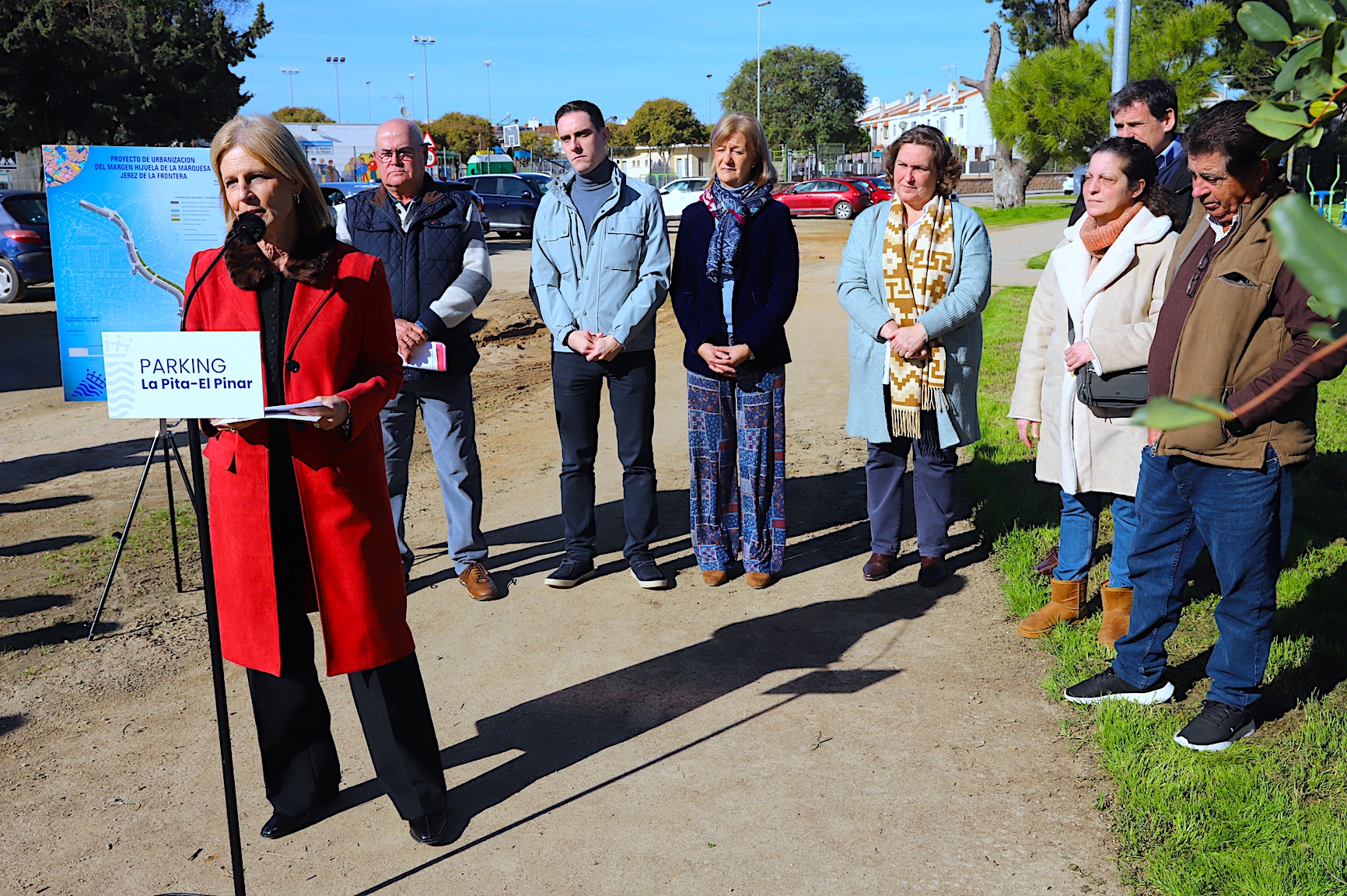 La alcaldesa presenta el proyecto del nuevo aparcamiento en La Pita
